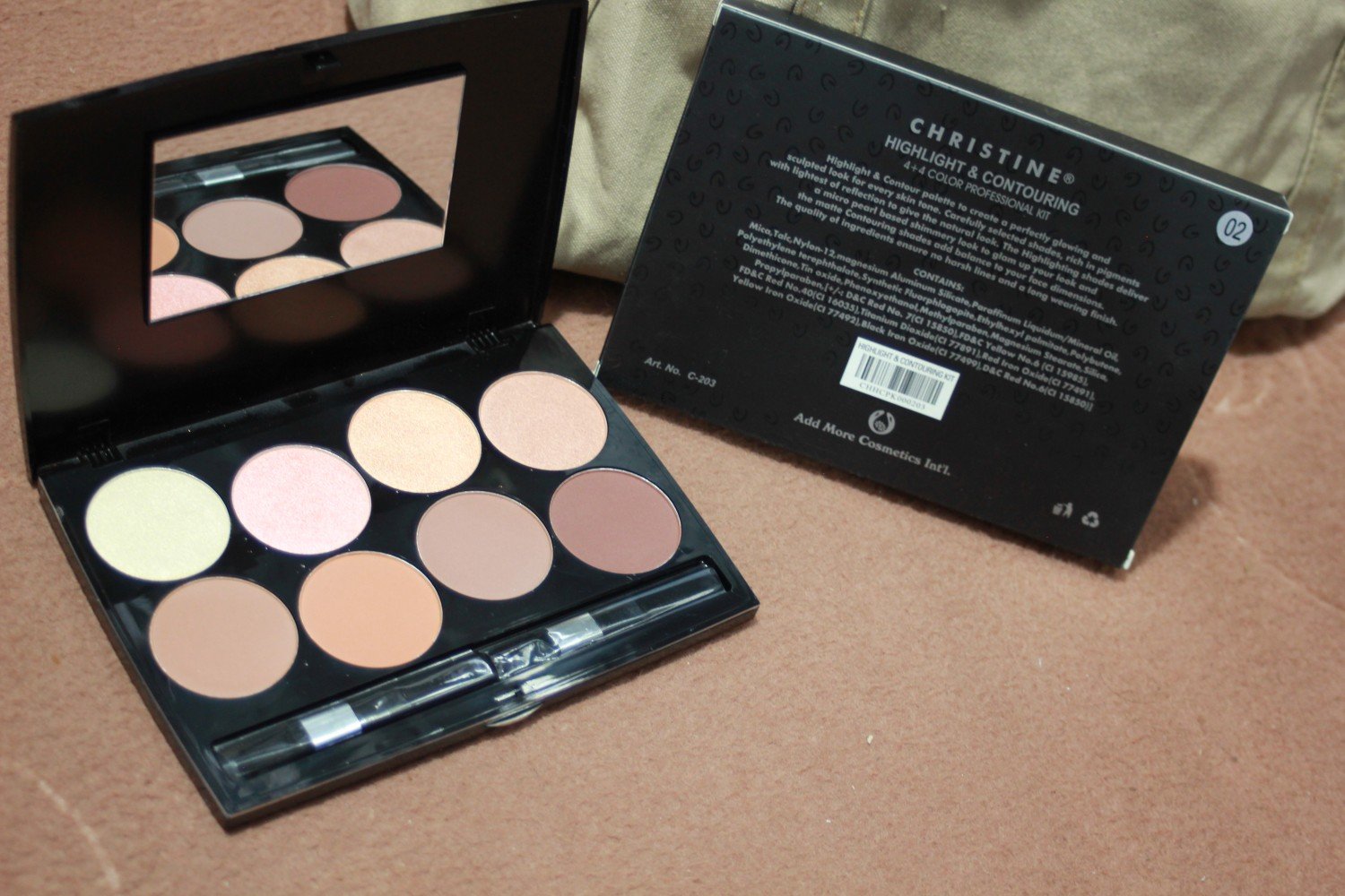 Christine 4+4 Highlight & Contouring Kit