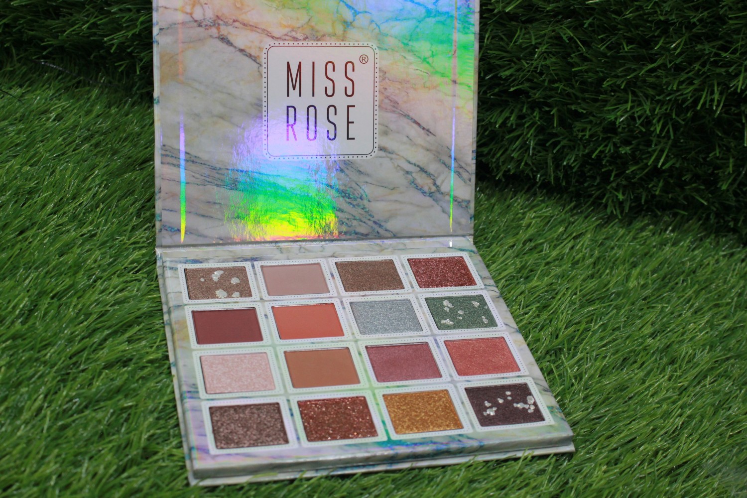 MISS ROSE EyeShadow Pallet with teracotta Setting - A